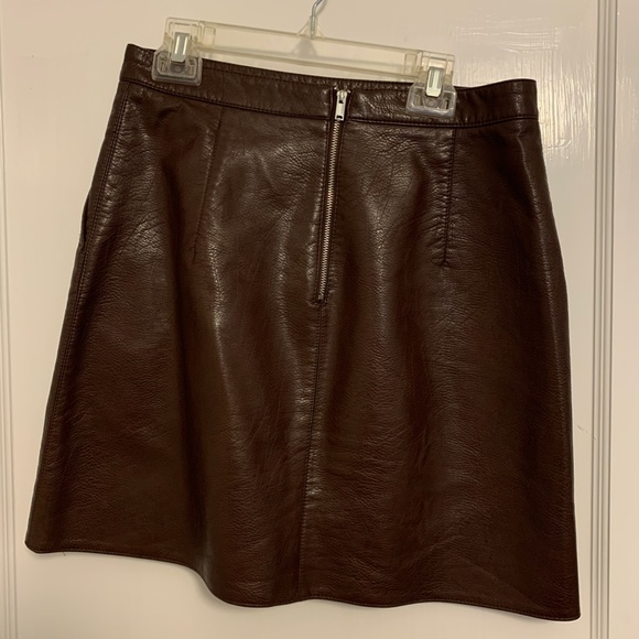 Zara faux leather mini skirt - Picture 2 of 5